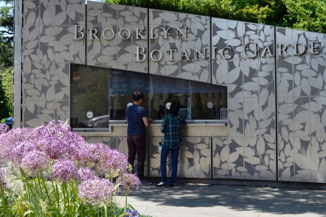 NYC COVID19 Vaccine Popup Brooklyn Botanic Garden